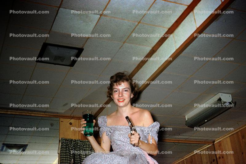 Pistol Annie, Drunk Woman, shoulder, 1950s