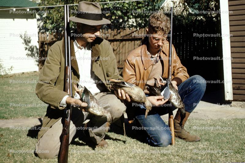 Ducks, rifle, shotgun, Hillbillies, Jed Clampet, 1950s