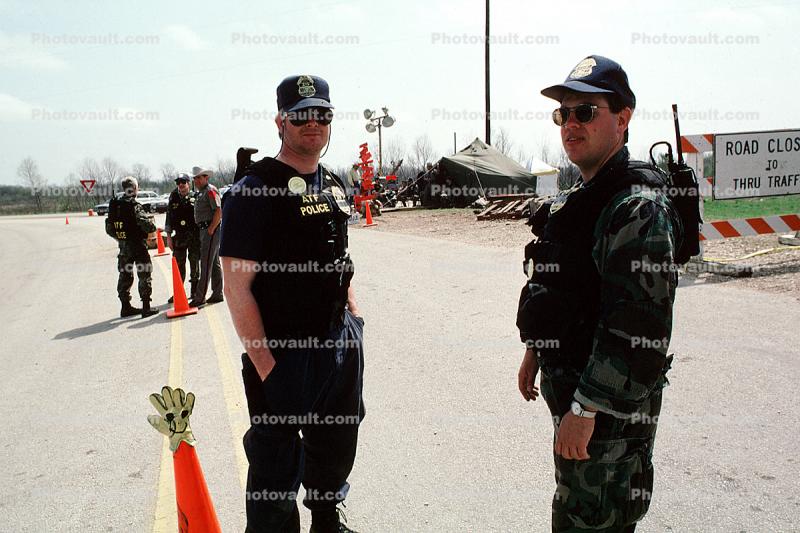 Federal Agents, Koresh Compound, Waco, March 24 1993