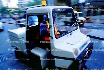 parking control, meter maid, tri-wheeler, three-wheeler, minicar, microcar