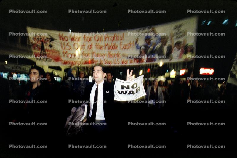 Banner, Market Street, Anti-war protest, First Iraq War, January 16 1991