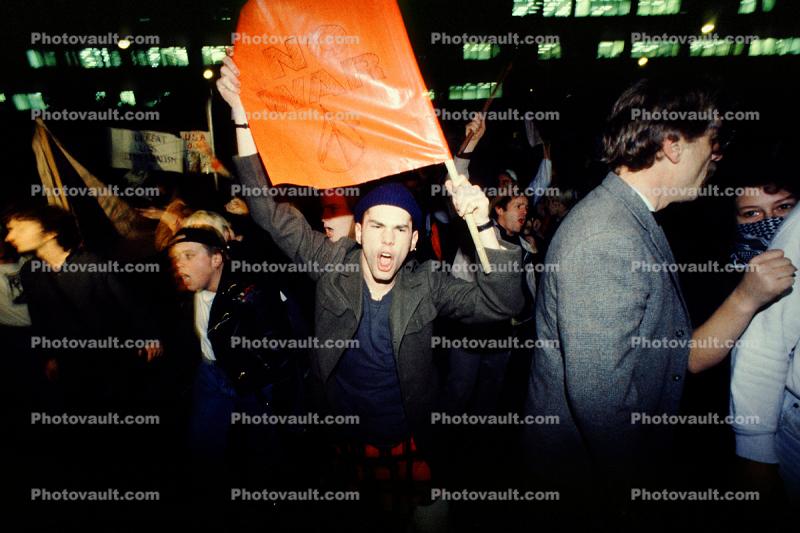 Shouting Man, red flag, Anti-war protest, First Iraq War, January 16 1991