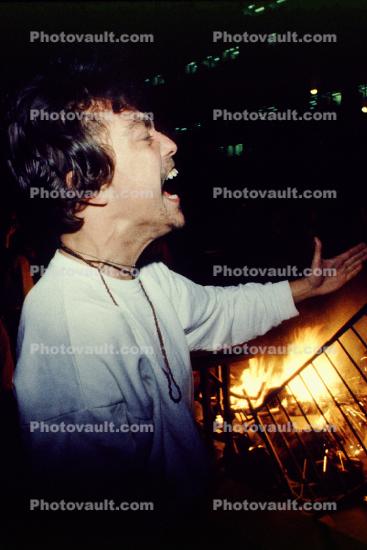 Shouting Man, teeth, flames, Anti-war protest, First Iraq War, January 16 1991, Fire, riot