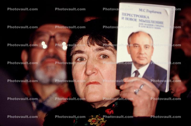 Anti-Communisim, Pro Gorbachev Rally for Democracy, Red Square