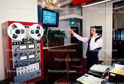 Tape Recorder, call recording, monitor, stocks and bonds, Business Man, 1984, 1980s