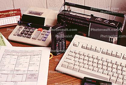 calculator, keyboard, radio, clutter, radio, cordless phone, desk