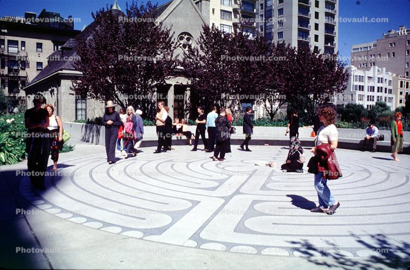 labyrinth, Grace Cathedral, gathering for mourning of 911 victims