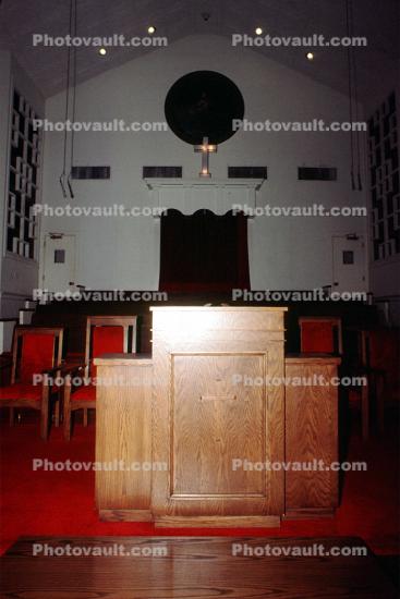 Altar, Pulpit