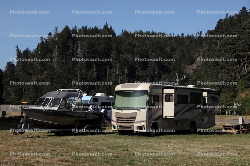 Boat, Georgetown GT3, Recreational Vehicle, Campsite, Albion, Mendocino County