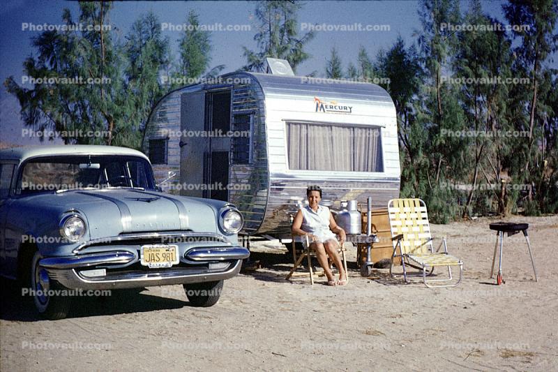 Oldsmobile, trailer, glamping, 1950s