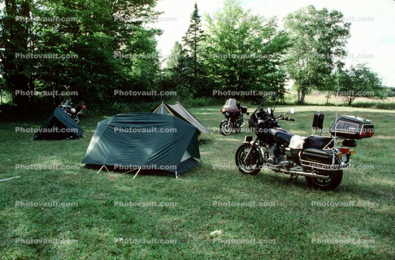 Yamaha XS 650, Tent, lawn, August 1985, 1980s