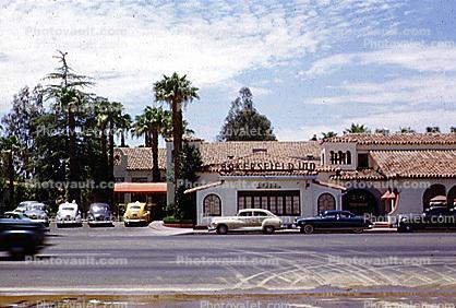 Bakersfield Inn, Cars, red roof, Automobiles, Vehicles, 1940s