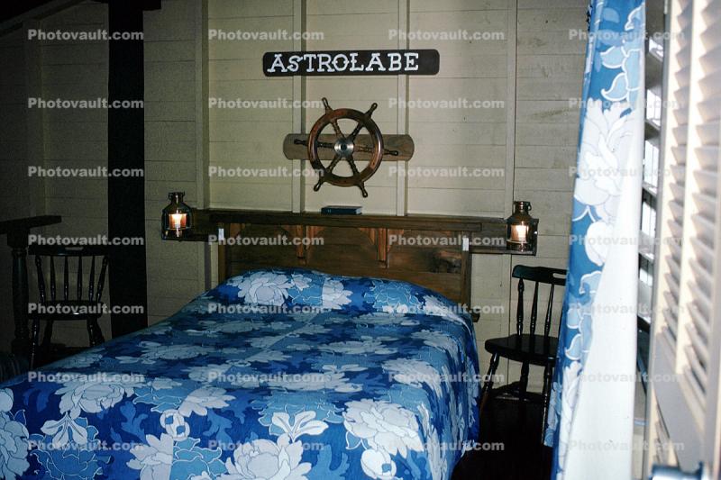 Astrolabe, Bed, Bedsheet, pillows