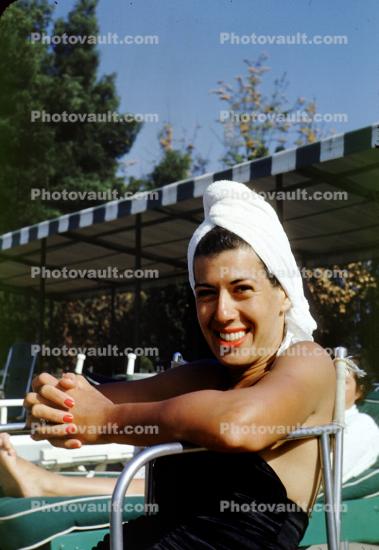 Towel, hands clasped, smiles, Ojai California, Ventura County, Jan Goldstein, 1949, 1940s