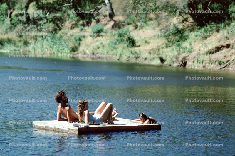 Raft, Lake, Man, Women, Lagunitas Marin County, California, June 14 1981, 1980s