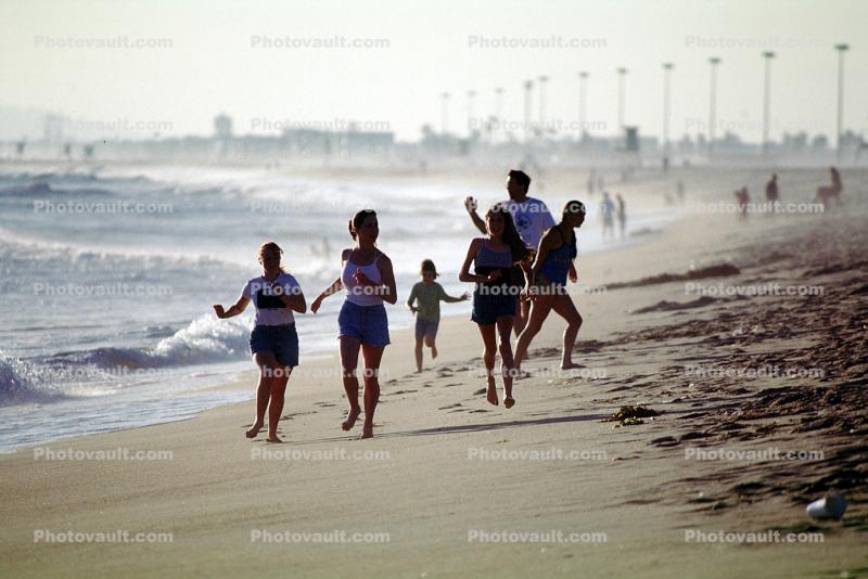 woman, female, girl, sun tan, bikini, bathing suit, burn, uv, ultra violet, beach, sand, women