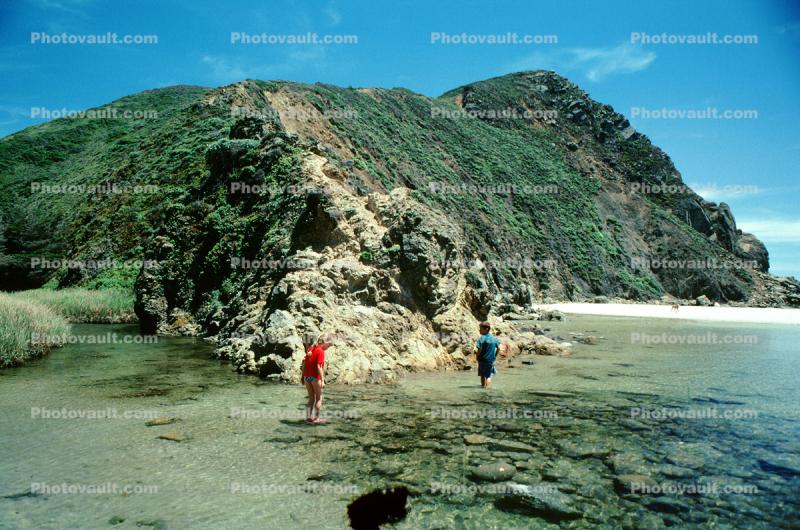 Pfeiffer Beach, Big Sur, hills, pond, girl, boy, people, rocks