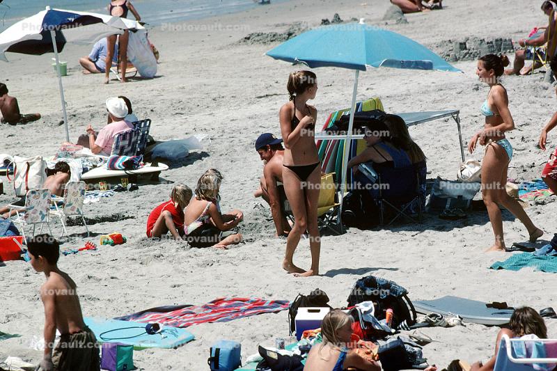 Del Mar, Beach, Ladies, Sunny, Crowded Beach, Umbrellas, Parasol, Sand, Shoreline