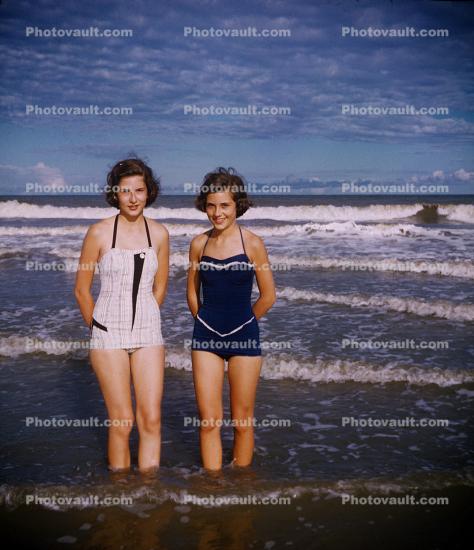 Girls, Beach, Ocean, Waves, Vintage, smiles, smiling, 1950s