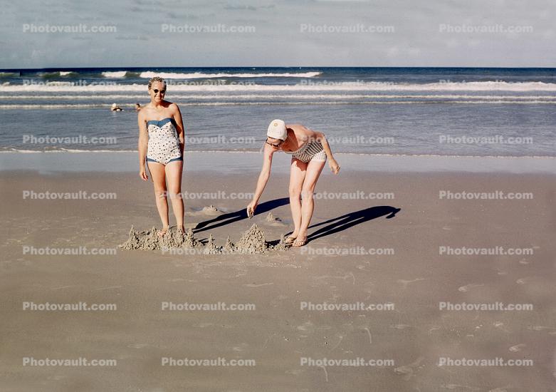 Ladies, Ocean, Sand, Beach, Suntan, 1950s