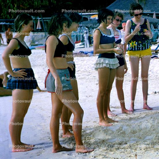 boys, Girls, Beach, Sand, 1965, 1960s