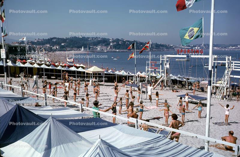 Kids Exercising, Beach, Sand, Ocean, St-Jean-de-Luz, Plage, 1967, 1960s