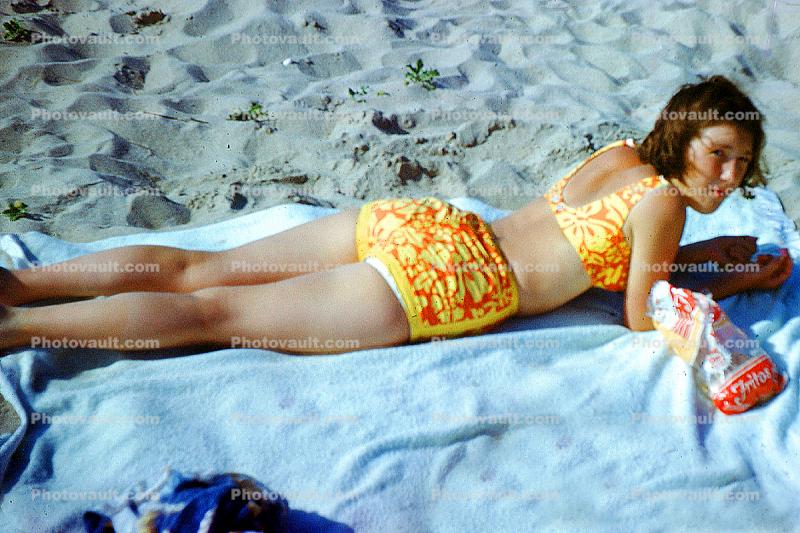 Beach, Sunny, Girls Towel, Sand, Suntan, Sunburn, Sun Worshipper, 1960s