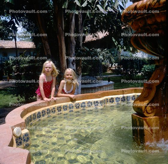 Water Fountain, aquatics, Santa Barbara, swimsuit, girls, smiles, 1960s