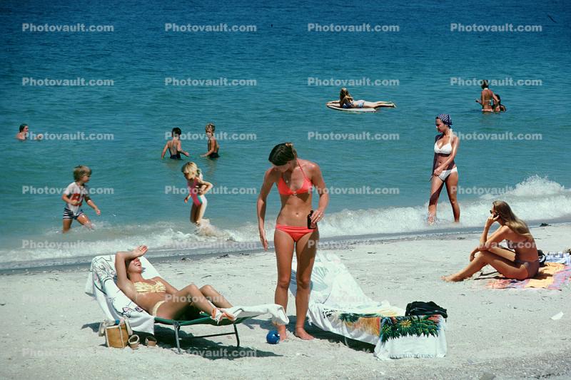 beach and sand, Atlantic Ocean, beachwear, 1976, 1970s