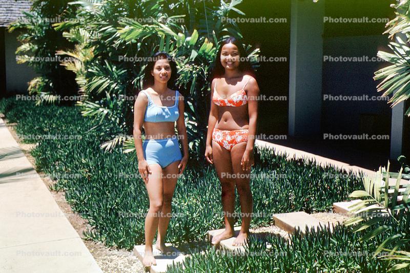 Hawaiian Ladies, smiles, Bikini, 1966, 1960s
