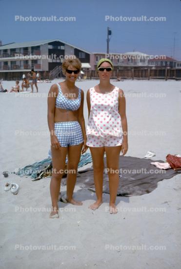 Beach, Bikini, Ladies, 1960s