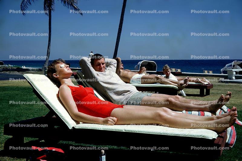 Woman, Man, lounging, lounge chairs, lawn, 1950s
