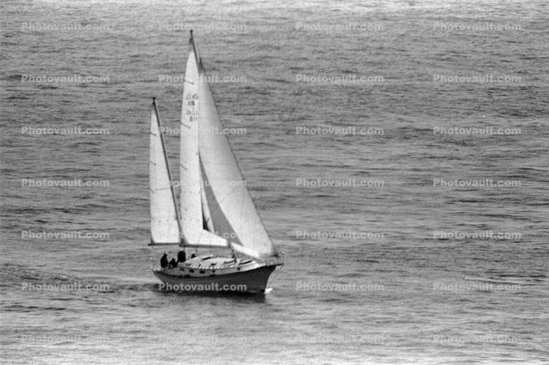 Sailboat, Sailing