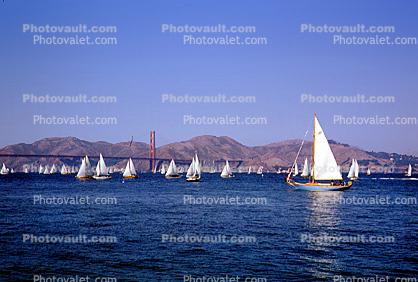 Calm Wind Day at Golden Gate Bridge