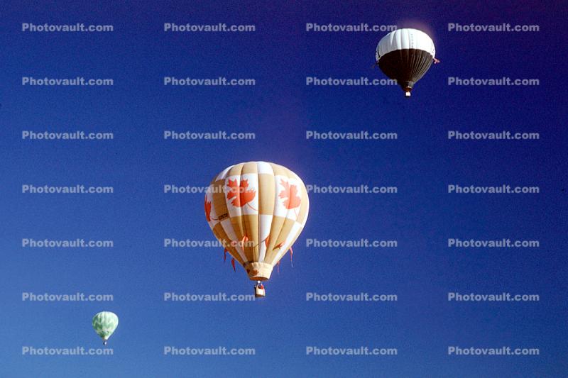 Canadian Maple Leaf, Albuquerque International Balloon Fiesta, morning