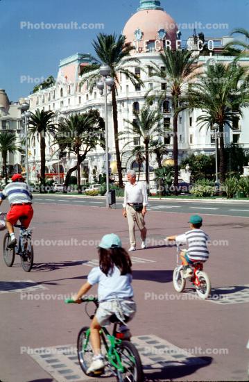 Kids, Palm Trees, Nice, France