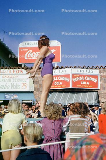 Muscle Beach, waterfront, Woman, acrobatics, 1950s