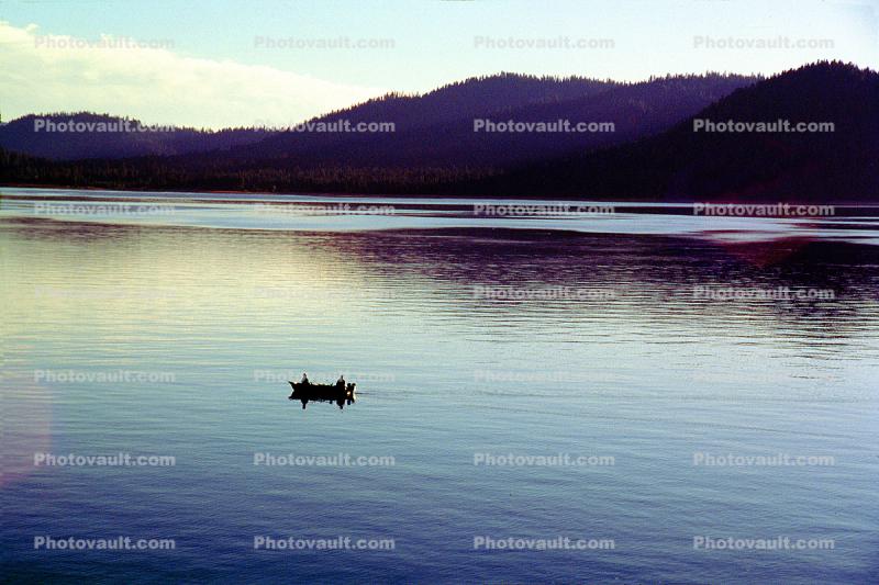 Bucolic, Lake, Water, Outboard motor boat, reservoir, Lake Almanor, Plumas County