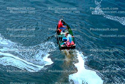 fishermen, man, rod & reel, outboard motor, foam, Ottawa River