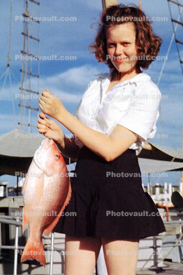 fisherwomen, woman, fish catch, 1950s