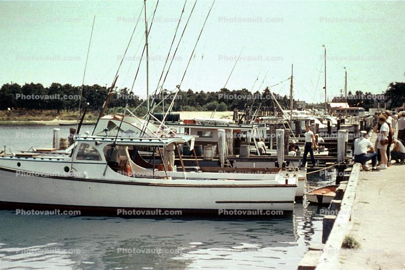 docks, harbor, Hyannis, Cape Cod, Massachusetts, 1955, 1950s