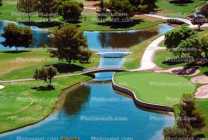 golf course, water hazard, lake, putting green, paths, bridges, trees