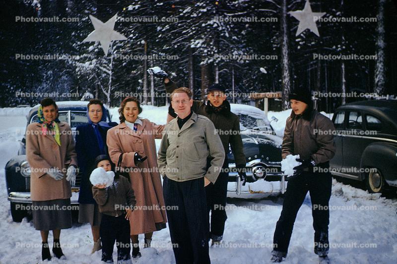 Snowball Fight, Coats, Men, Women, Stars, 1940s