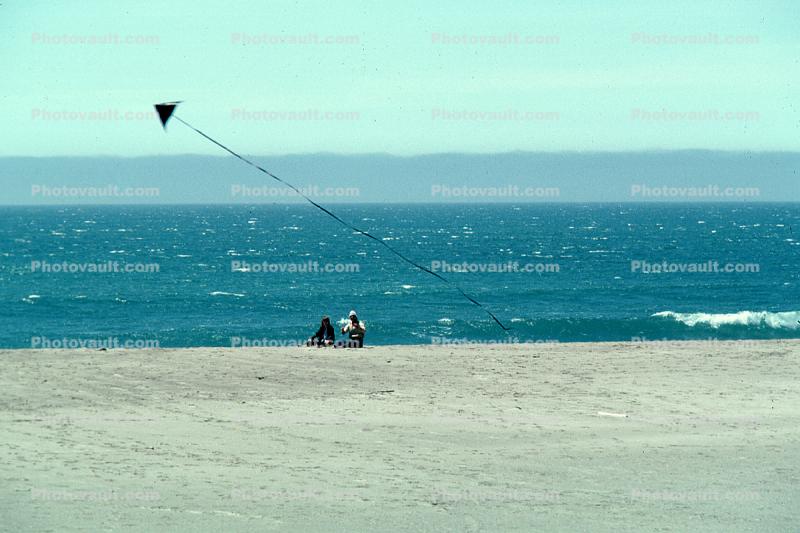 Beach, Sand, Wind, Windy, Flying a Kite, Waves, Pacific Ocean