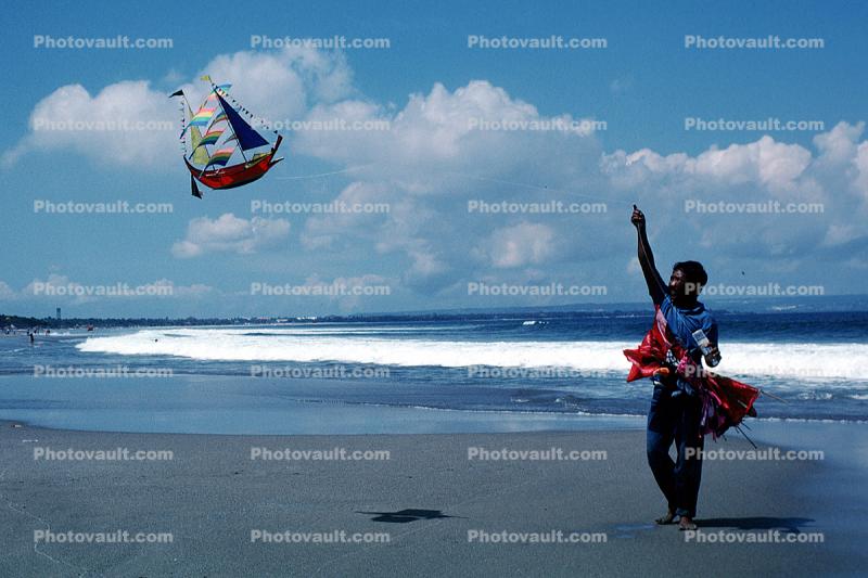 Tall Ship Kite, Beach, Ocean, clouds, sand, Flying a Kite
