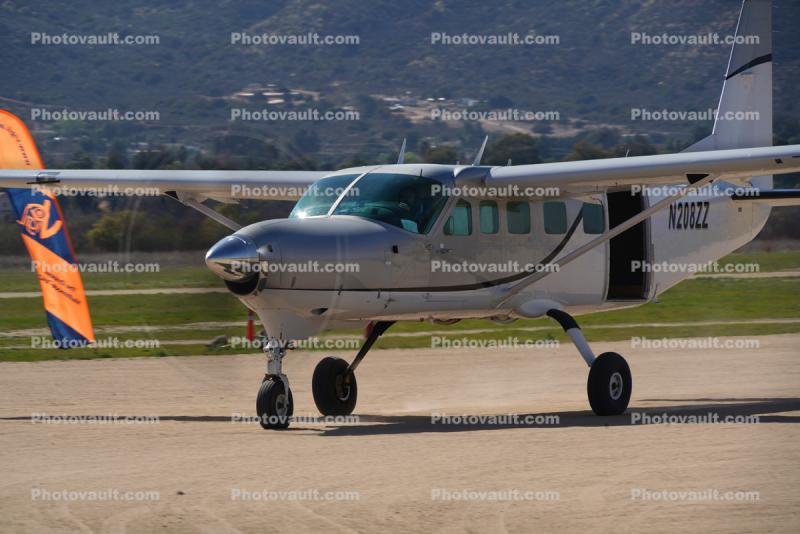  C208, Cessna 208B Super Cargomaster