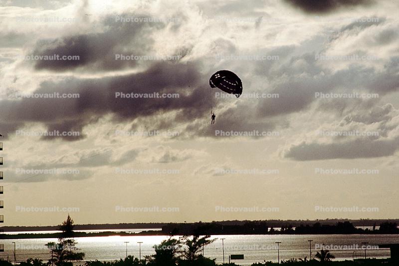 Parasailing, Parachute Canopy, Sunset, Cancun