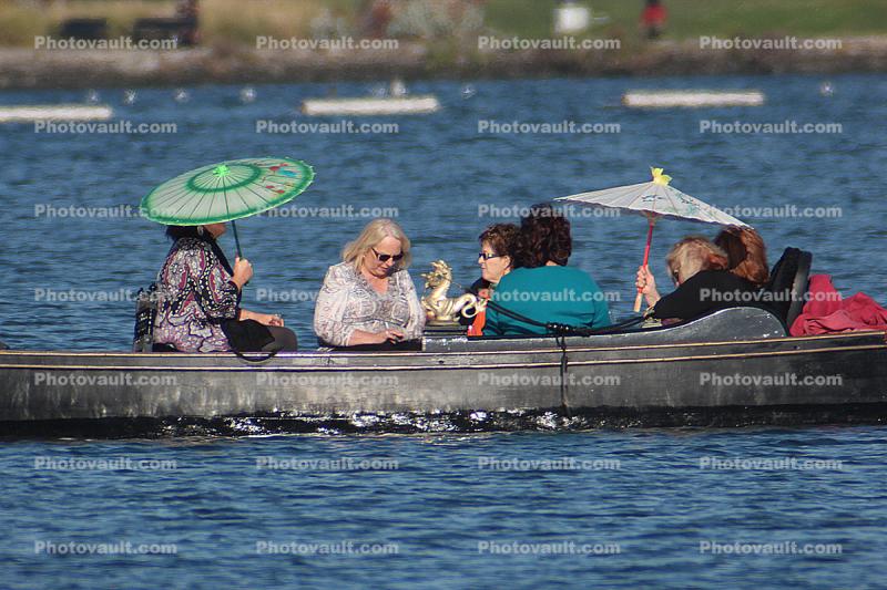 Lake Merritt, Venetian Gondola, parasol, women, ladies