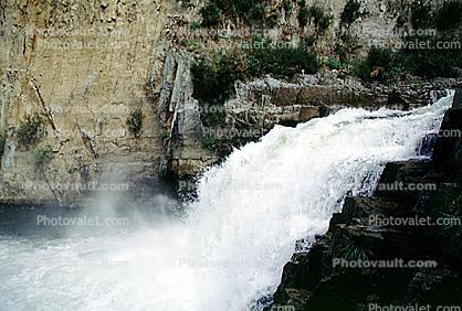 Anephenawha Falls, Waterfall