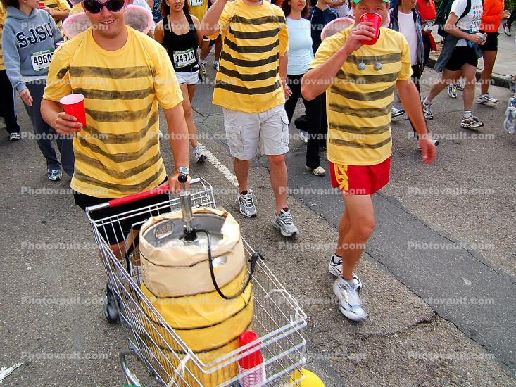 Beer Bees, Keg, Bay to Breakers Race, Howard Street, SOMA, 2005